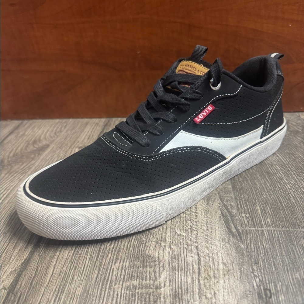 Levi's Men's Black and White Casual Sneakers - Picture 2 of 11